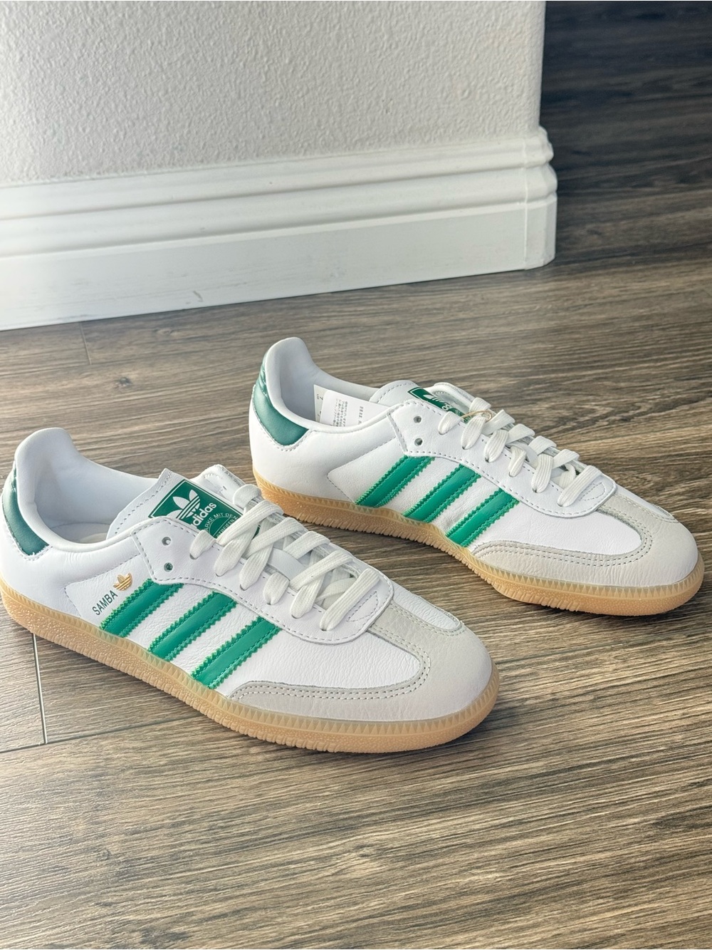 Adidas Samba OG Women’s White Green Gum Sneakers NWT Size 7